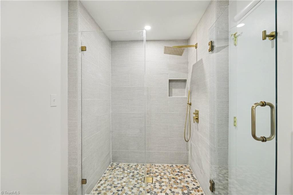 5 Provence Court