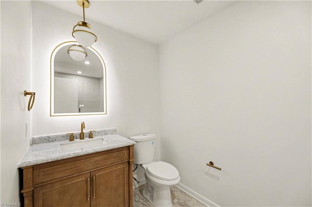 5 Provence Court