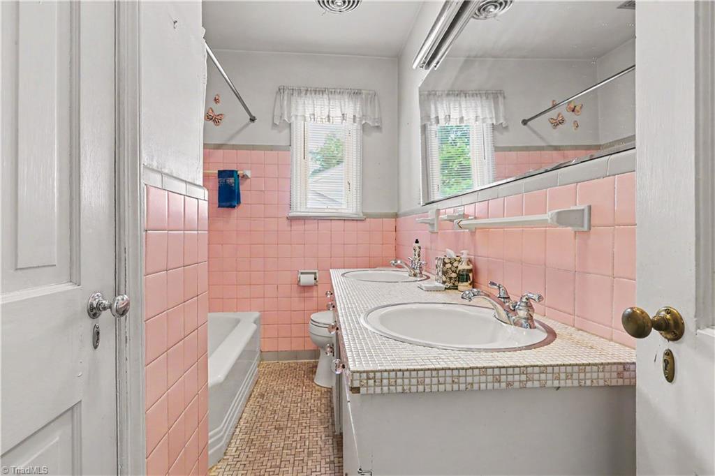 3608 Kirby Drive
