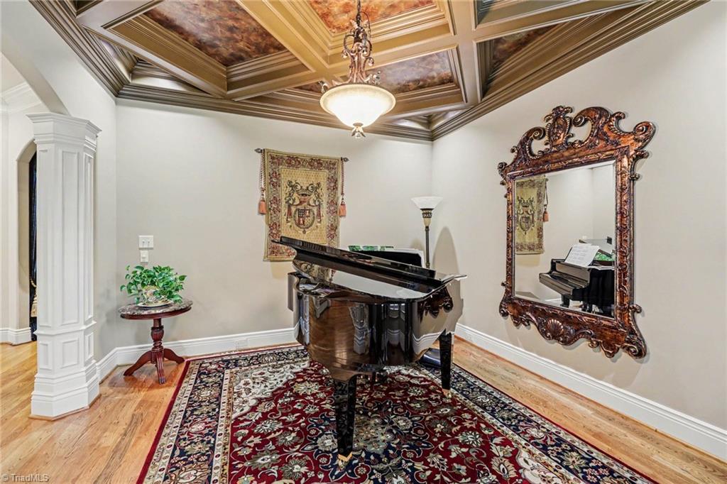 1070 Old Stone Lane