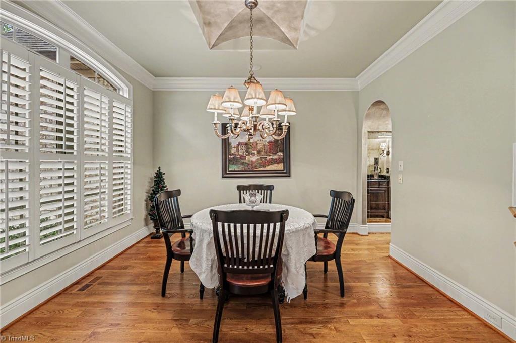 1070 Old Stone Lane