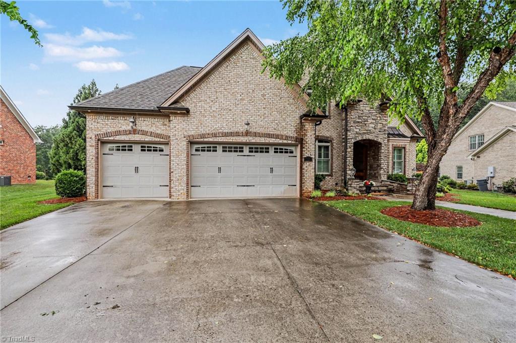 1070 Old Stone Lane