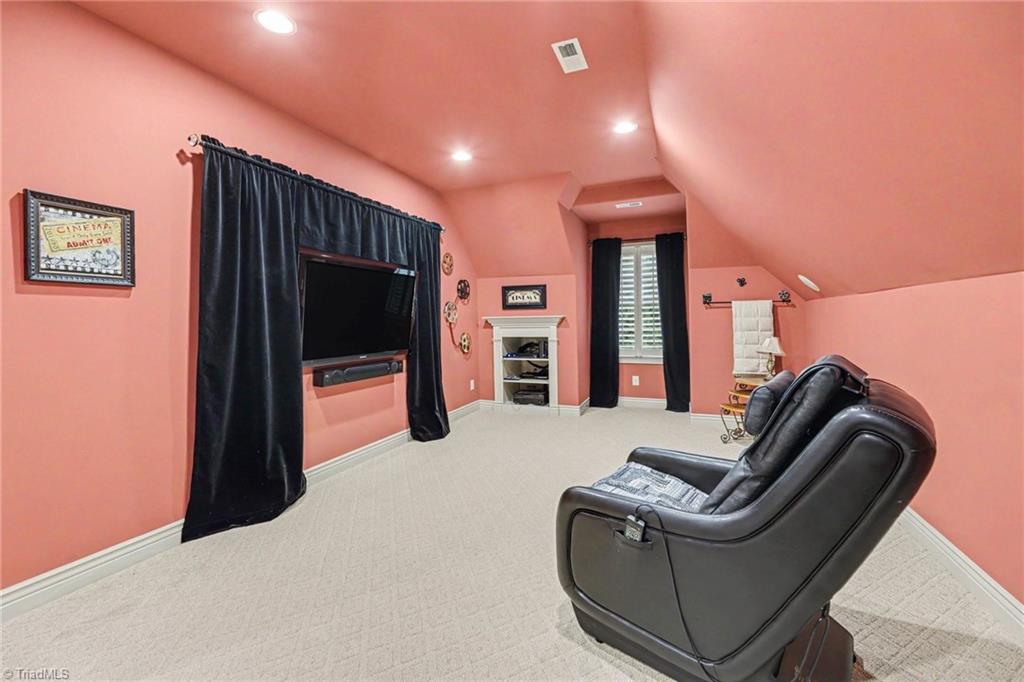 1070 Old Stone Lane
