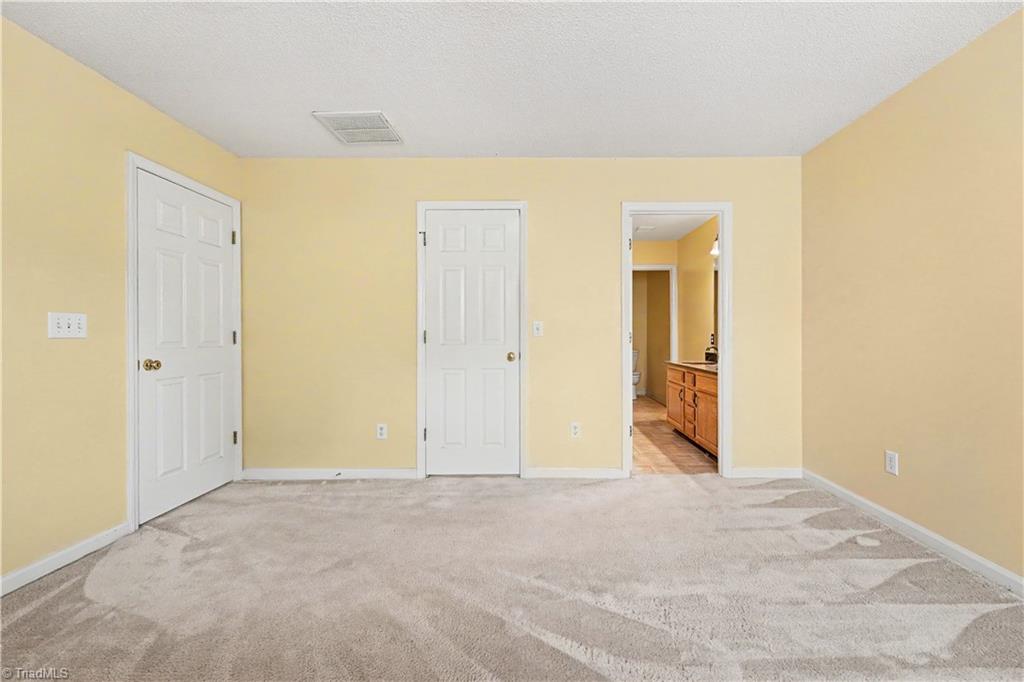 19 Mansfield Circle