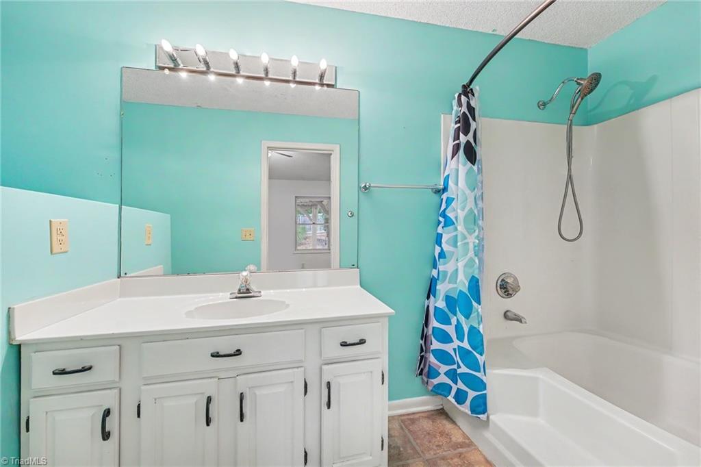 431 Georgetown Road, Winston-Salem