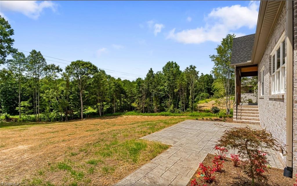 7805 Duggins Drive