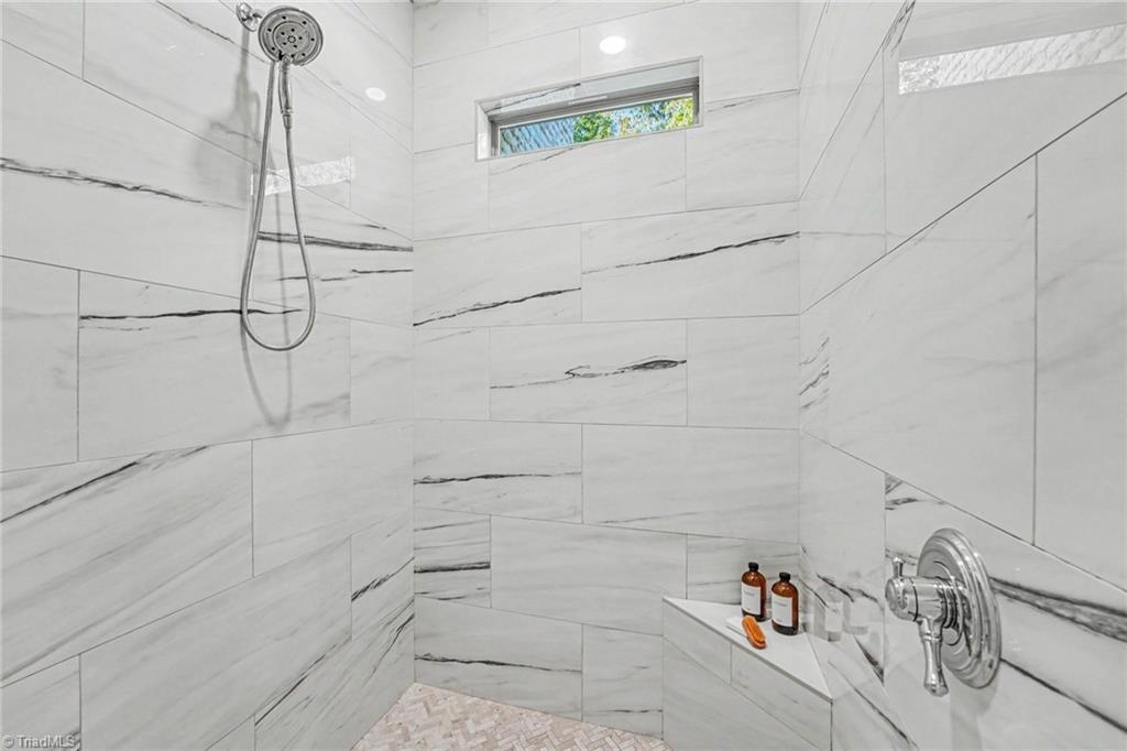 1477 Cappoquin Way