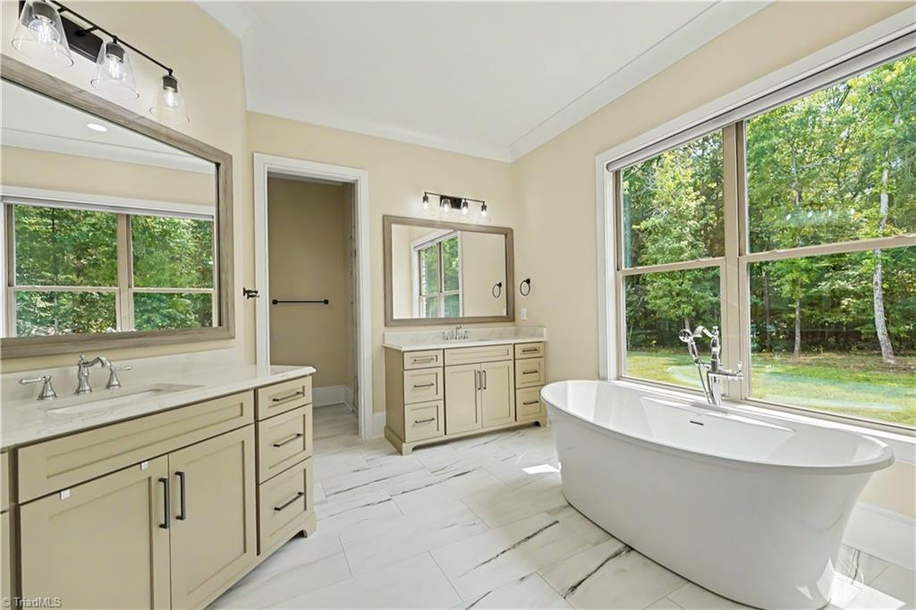 1477 Cappoquin Way