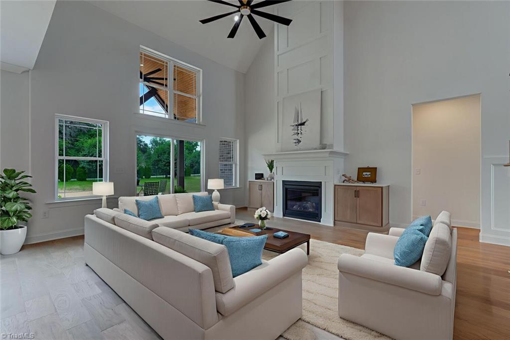 7808 Duggins Drive