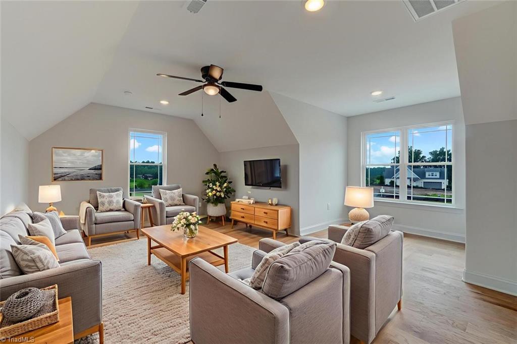 7808 Duggins Drive