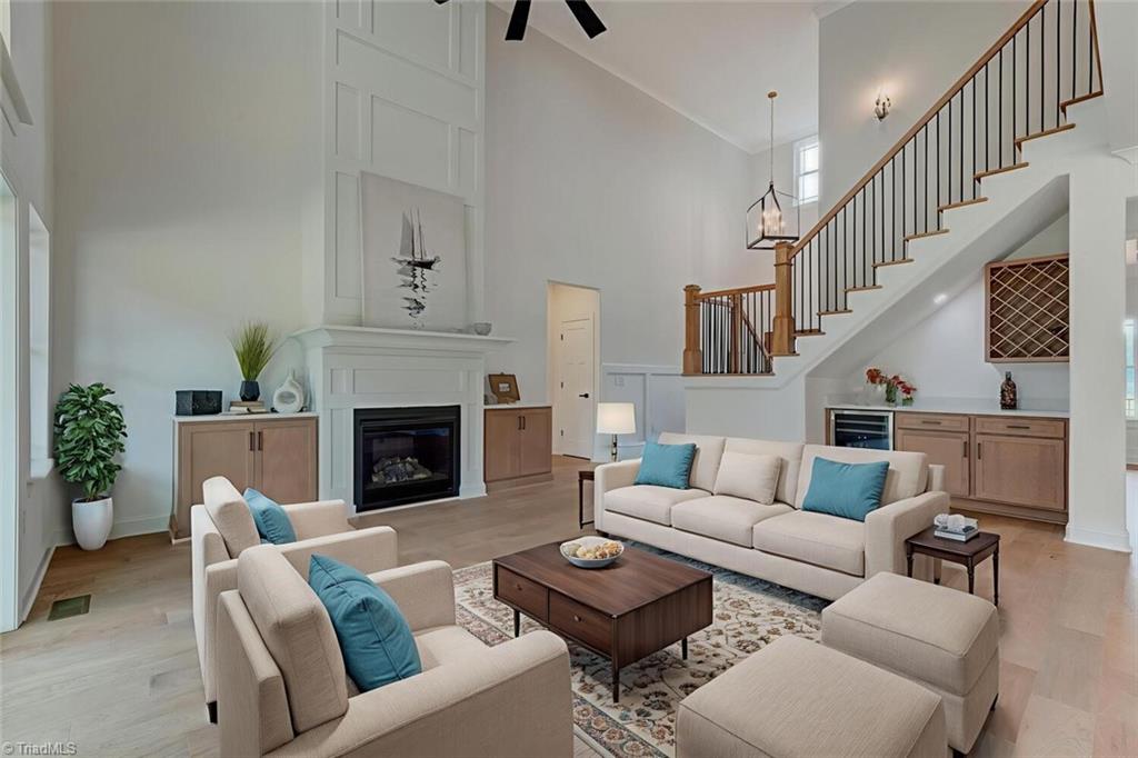 7808 Duggins Drive