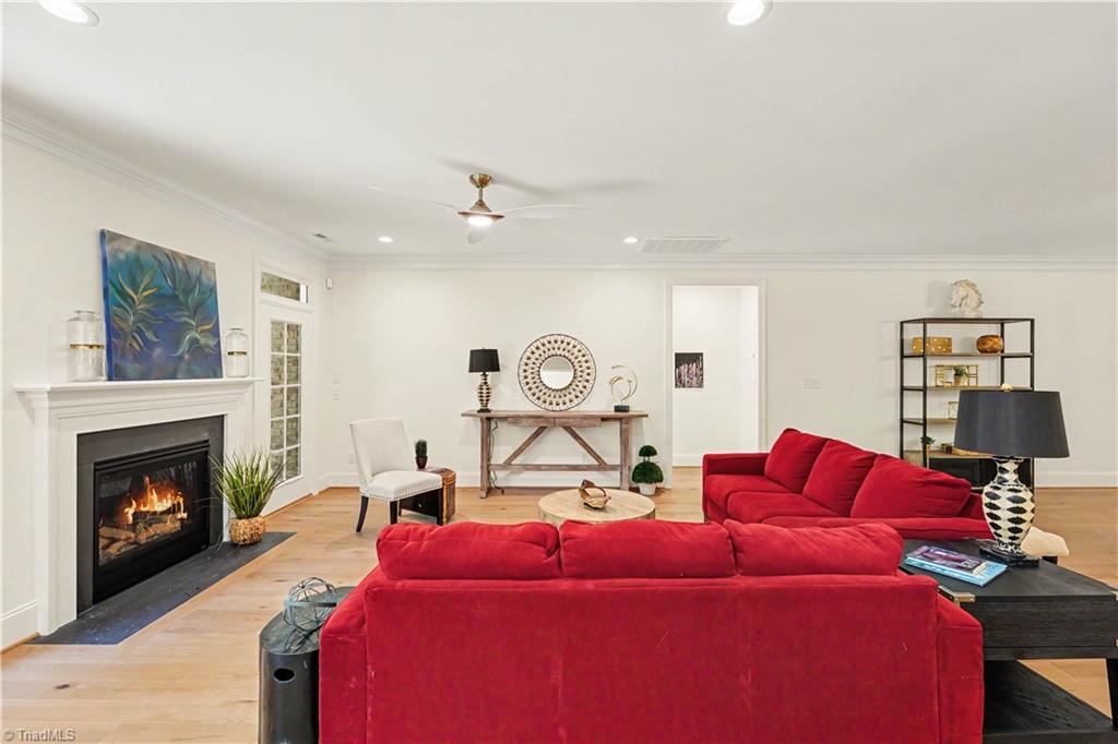17 Asher Lane