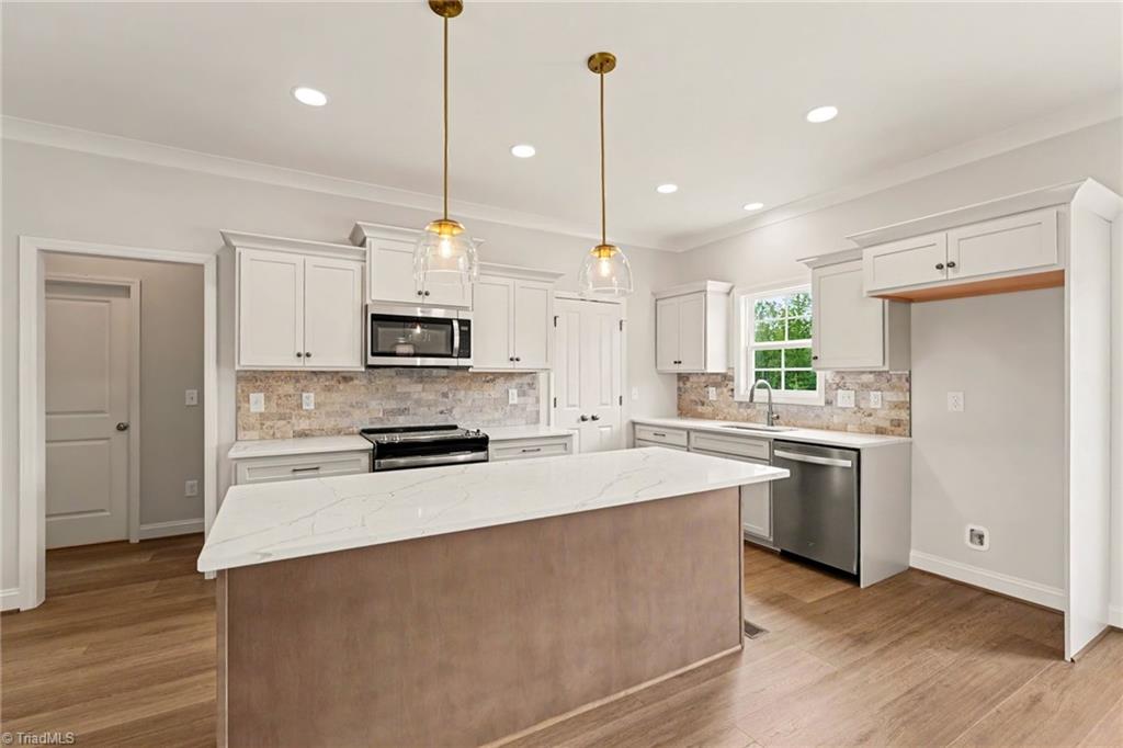 126 Knight Farm Road