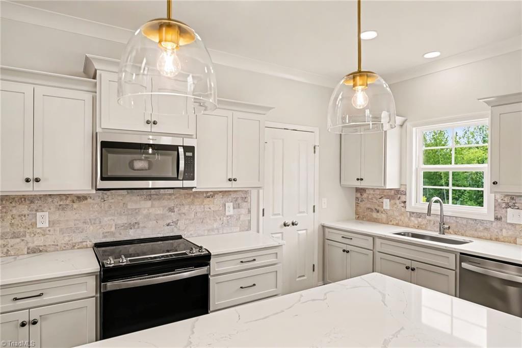 126 Knight Farm Road