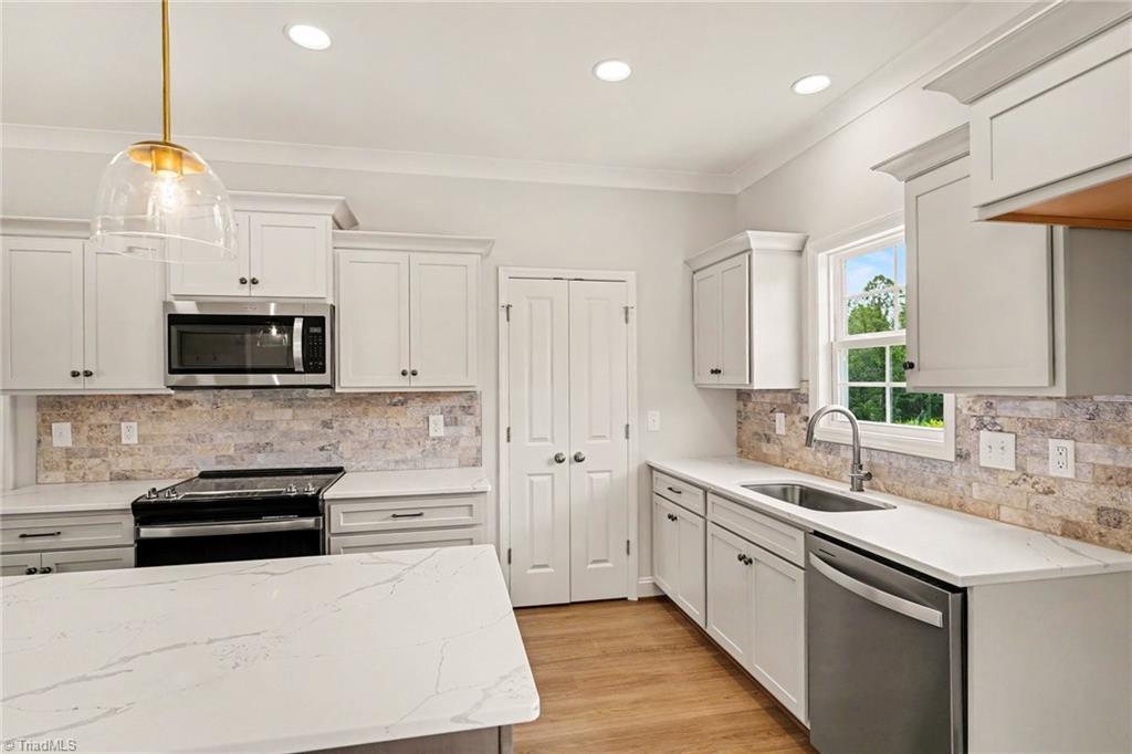 126 Knight Farm Road