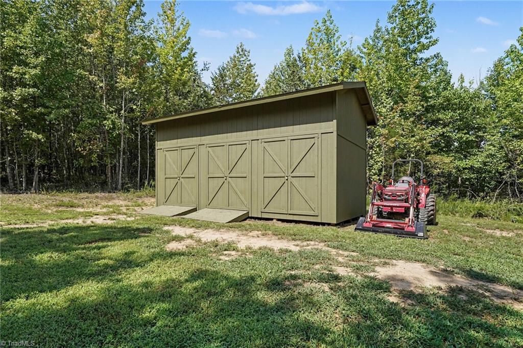 197 Lake Meadows Drive