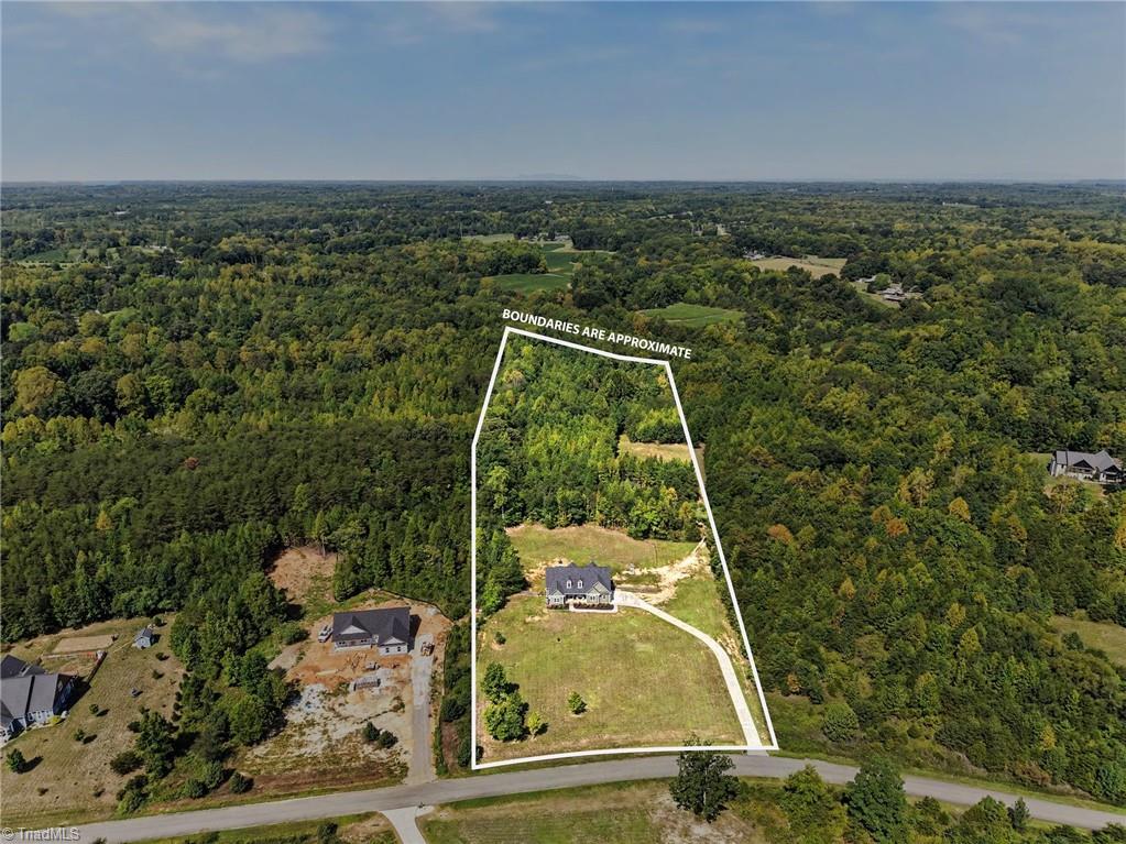 197 Lake Meadows Drive