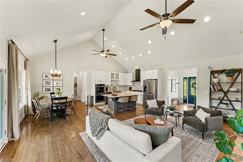 197 Lake Meadows Drive