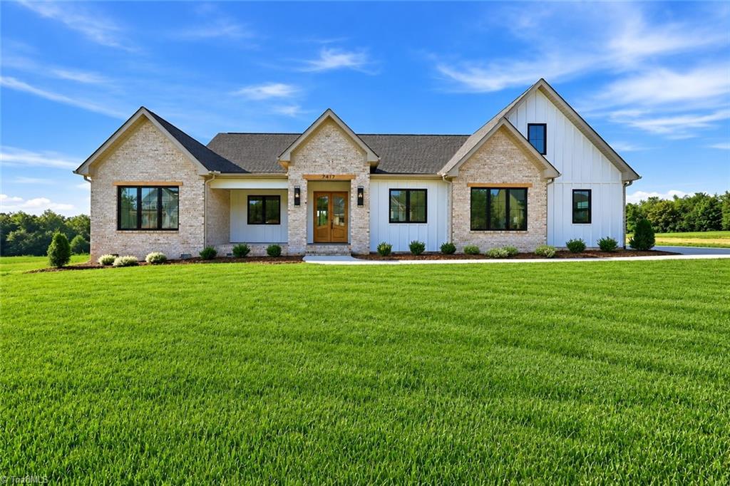 7417 KINGSLEY Place