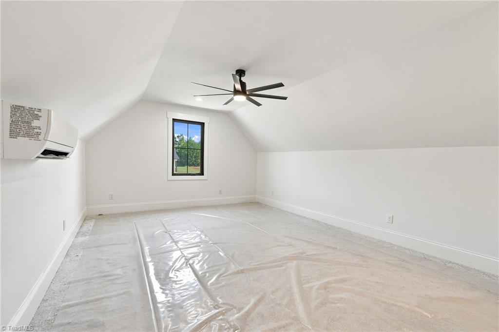 7417 KINGSLEY Place