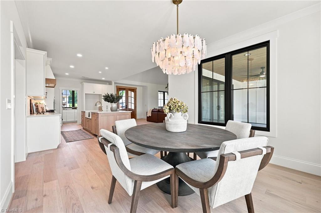 7417 KINGSLEY Place