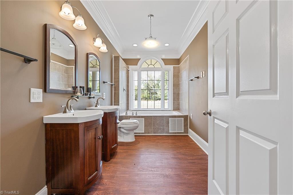 5054 Harvest Road, McLeansville