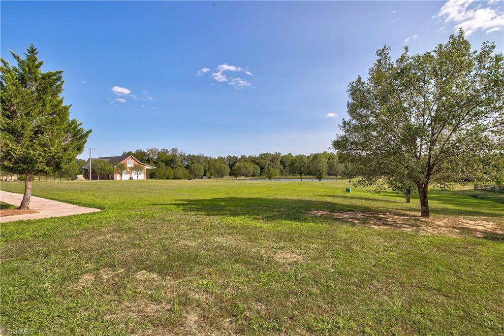 5054 Harvest Road, McLeansville