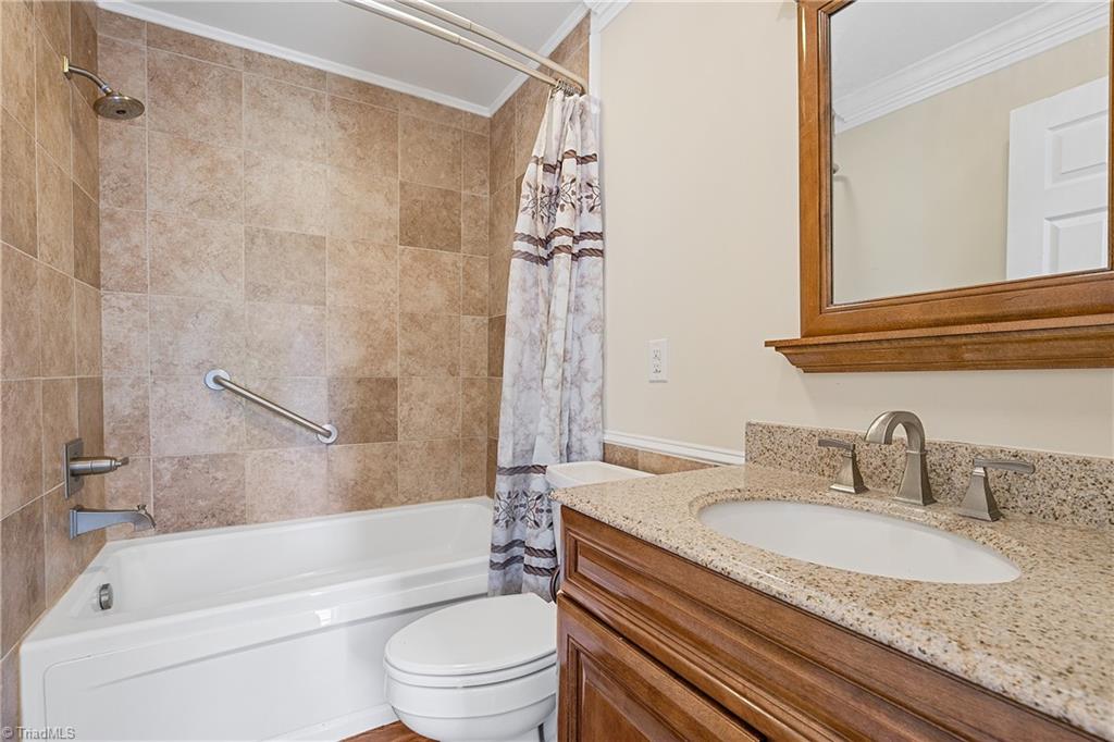 5054 Harvest Road, McLeansville