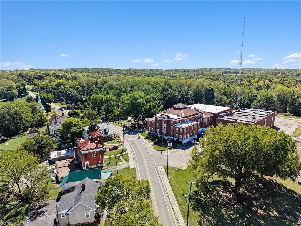 633 Hancock Road