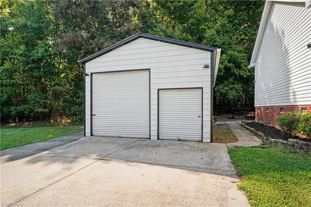 1706 Whites Mill Road