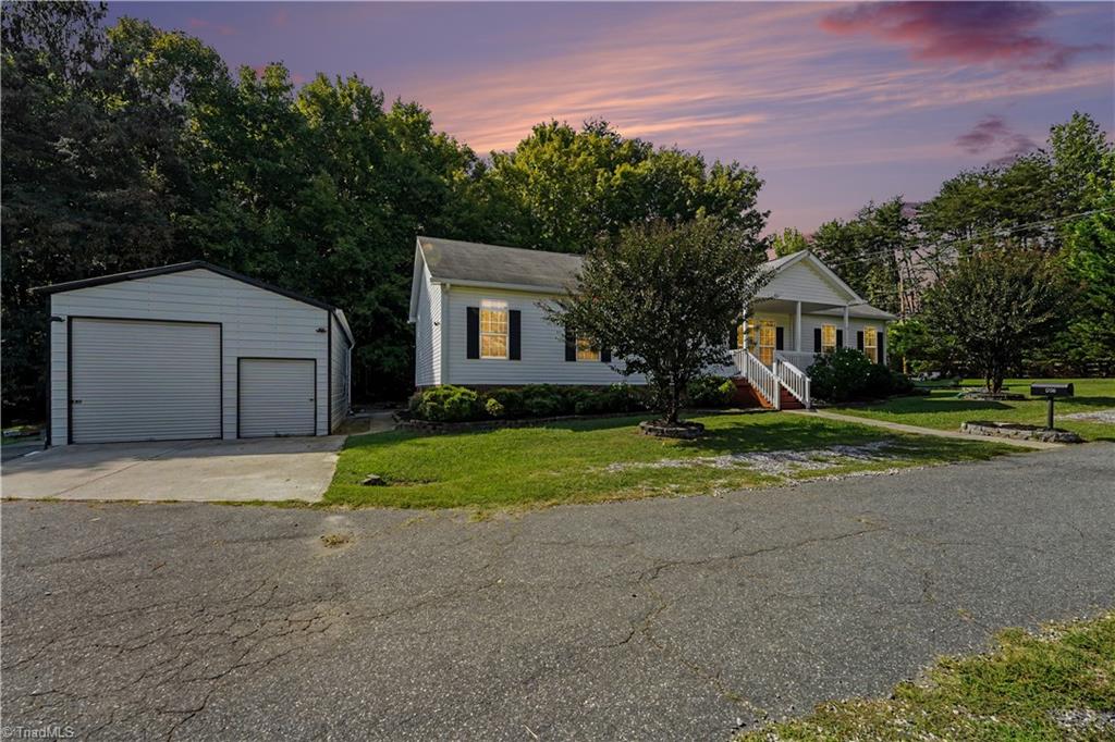 1706 Whites Mill Road