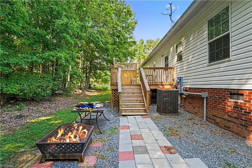 1706 Whites Mill Road