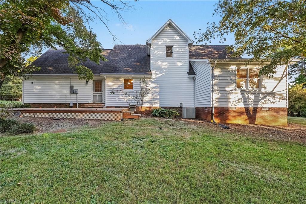 260 Overlook Drive