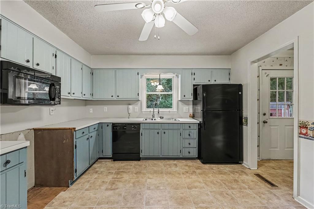 260 Overlook Drive