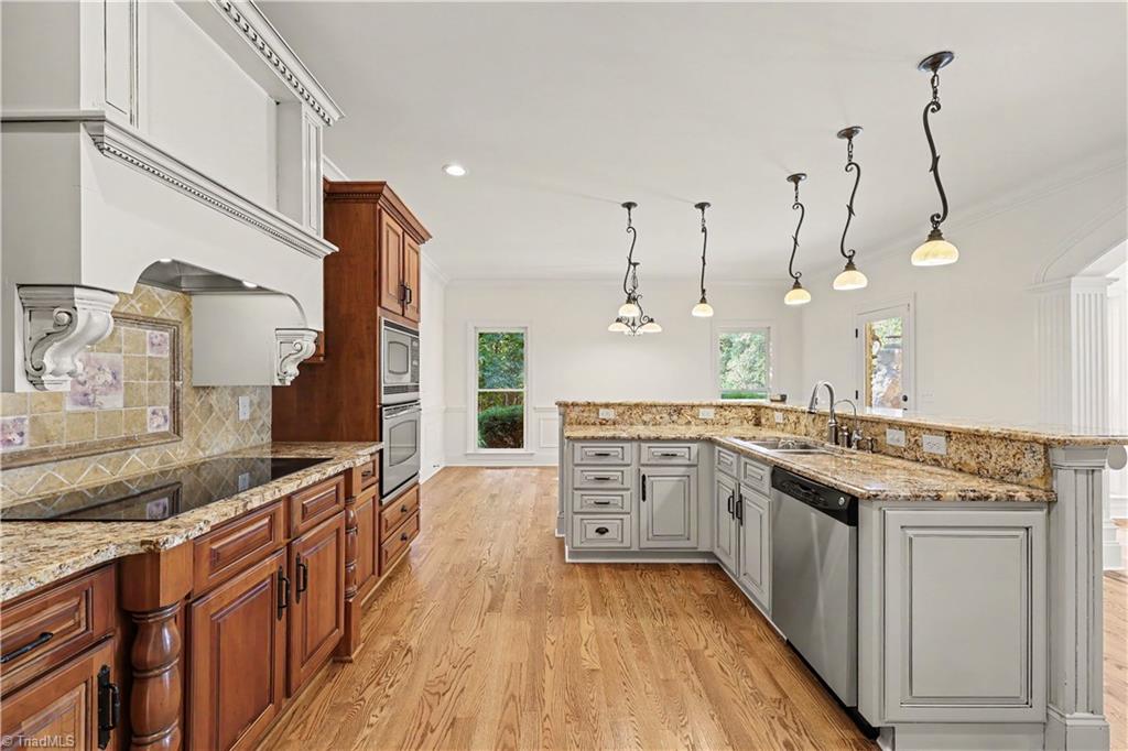 7303 Horseshoe Bend Trail