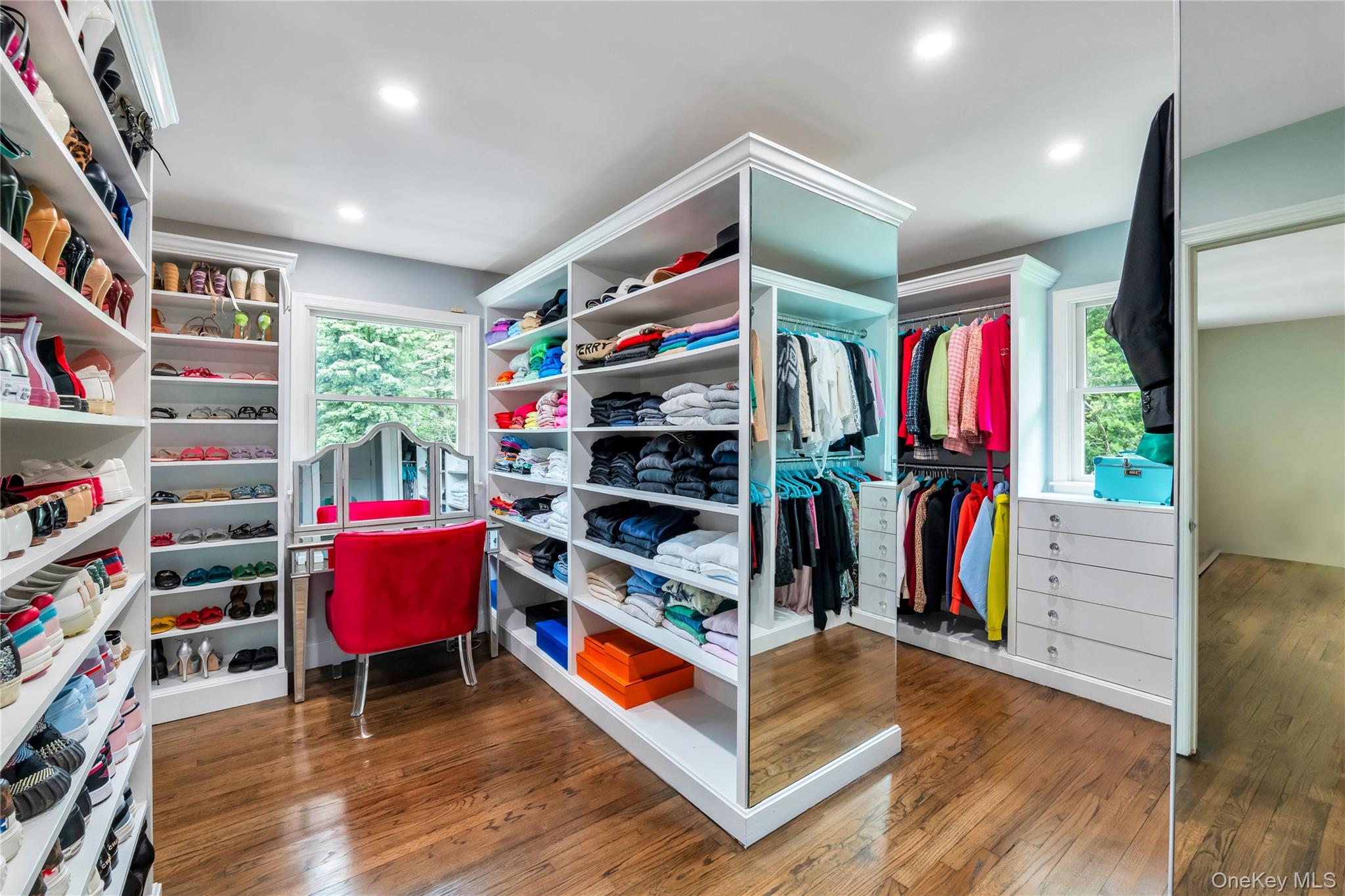 110 Linden Ln