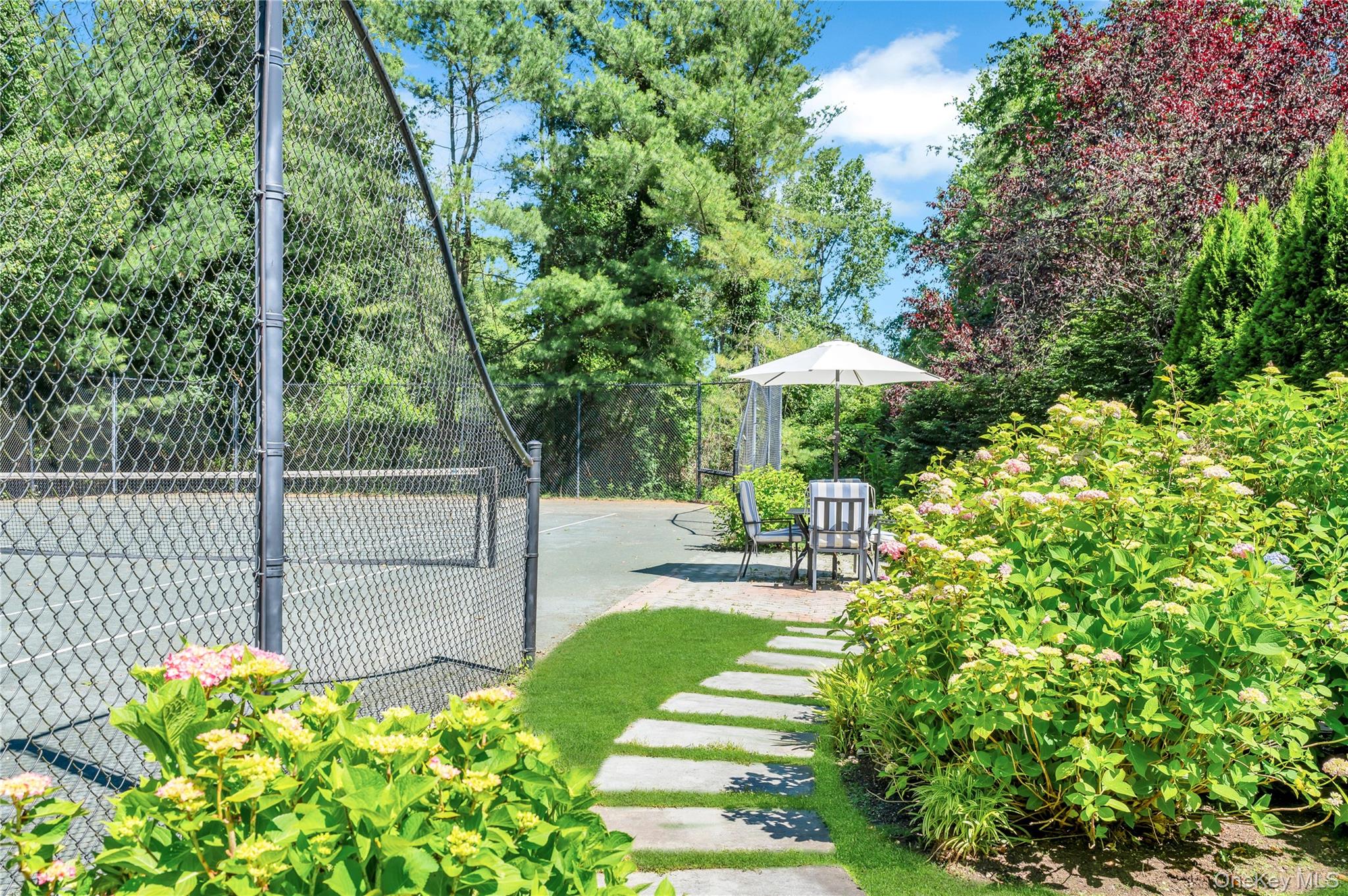 110 Linden Ln