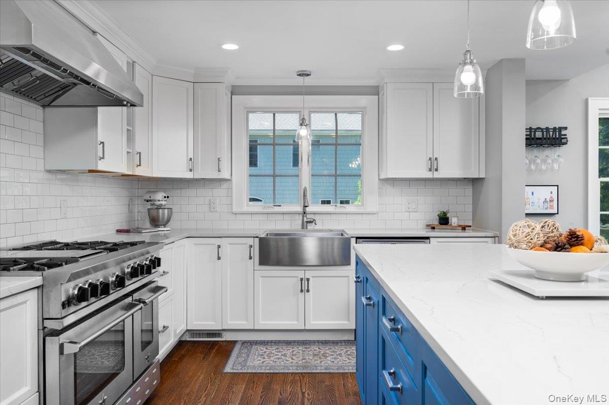 10 E Brookside Drive