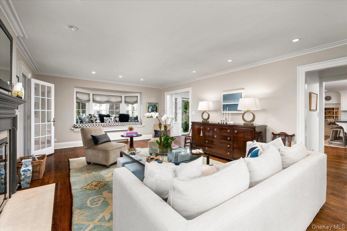 11 South Drive