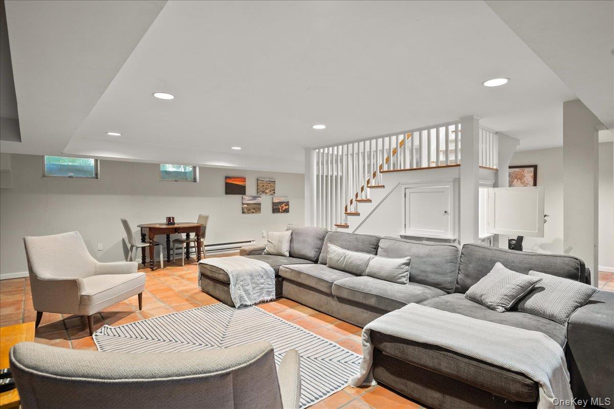 11 South Drive