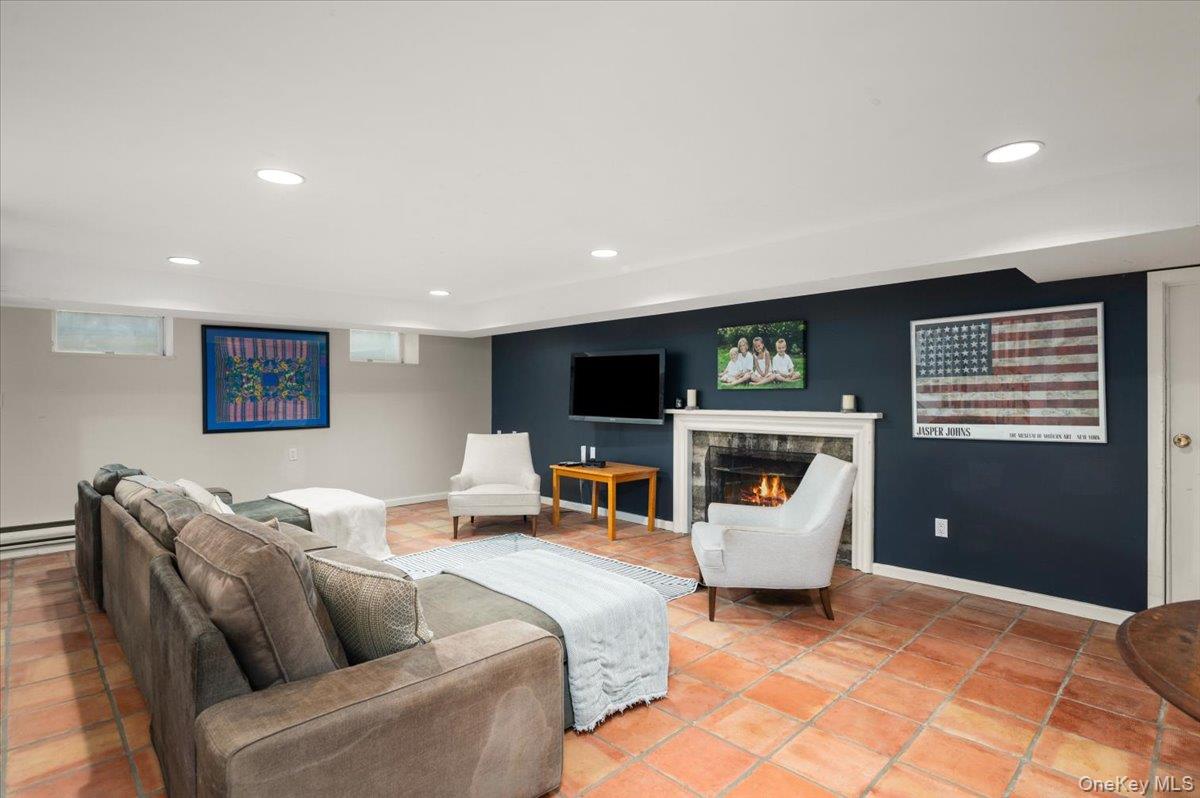 11 South Drive