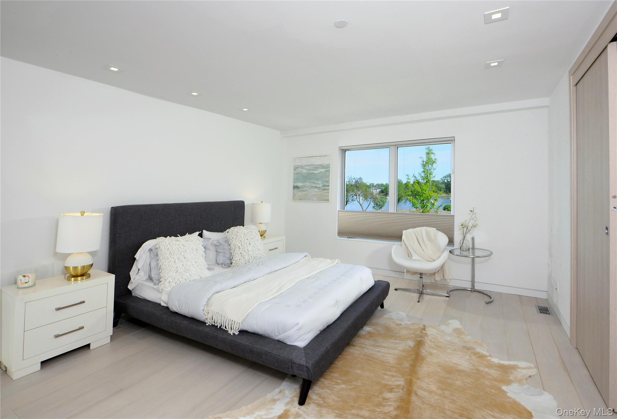 105 Delancey Avenue Unit: 7