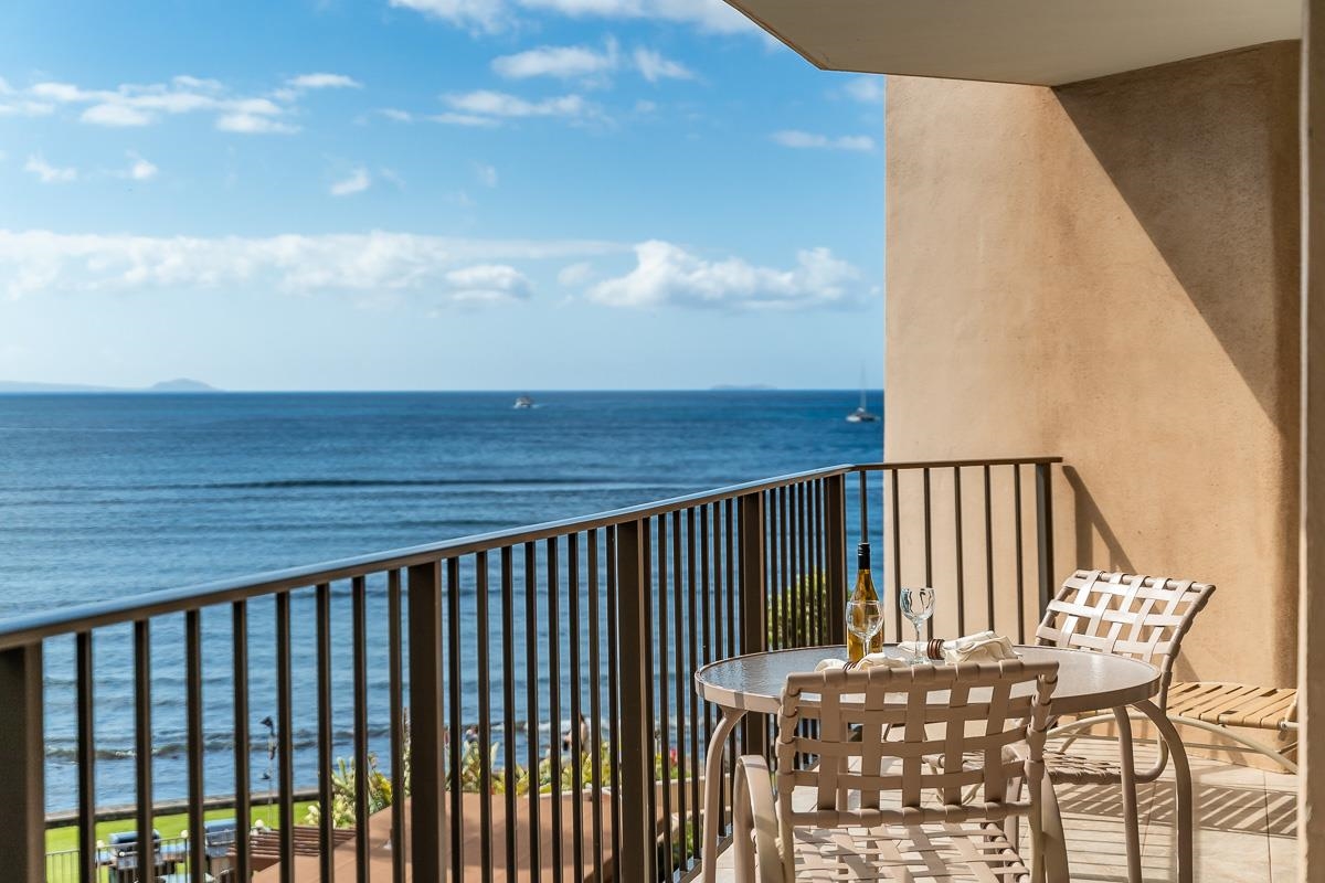 50 HAUOLI St Unit: 301