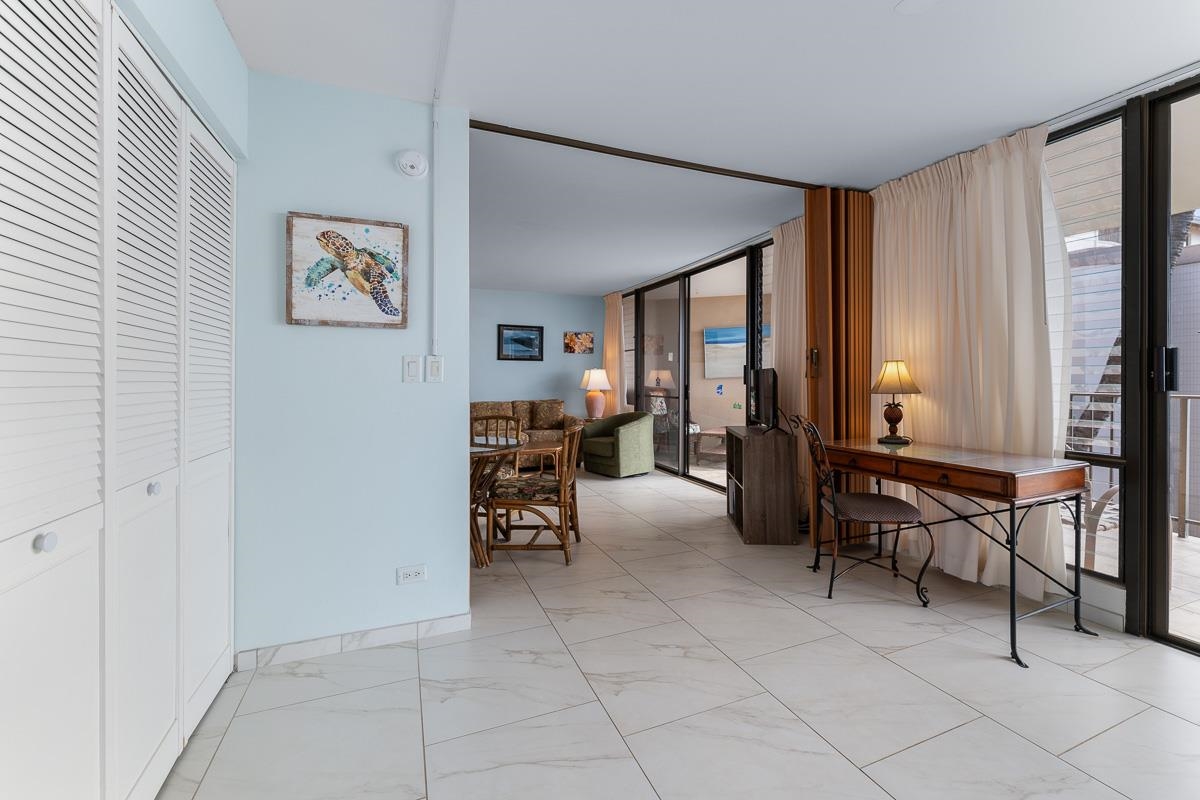50 HAUOLI St Unit: 301