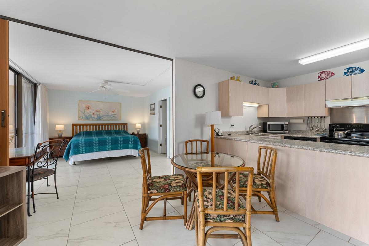50 HAUOLI St Unit: 301