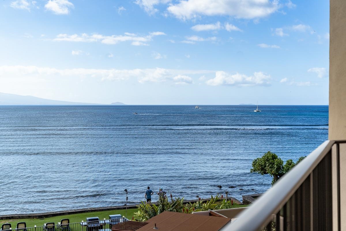 50 HAUOLI St Unit: 301