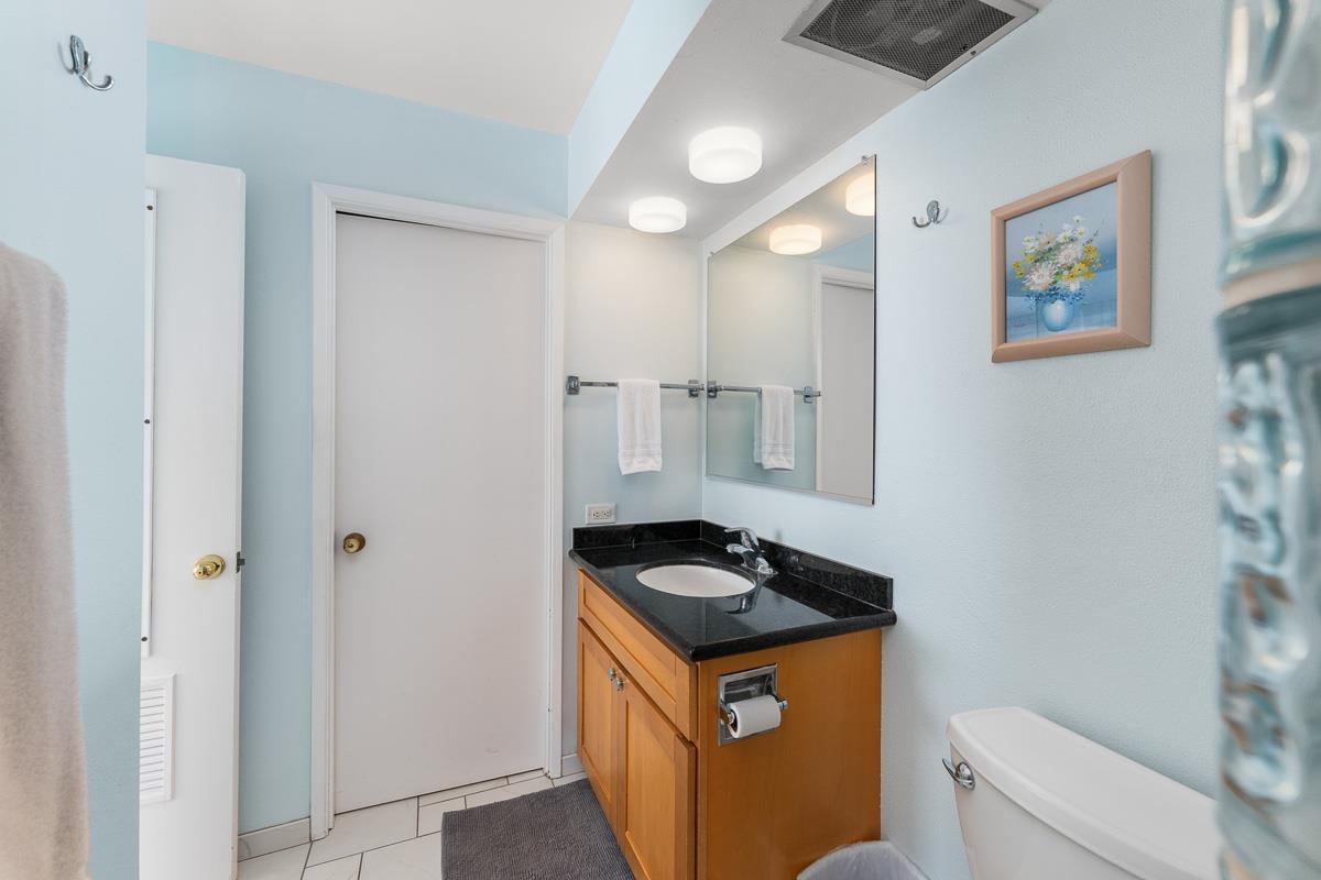 50 HAUOLI St Unit: 301
