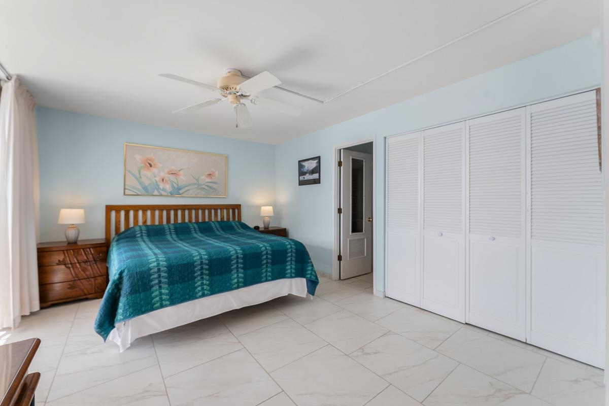50 HAUOLI St Unit: 301