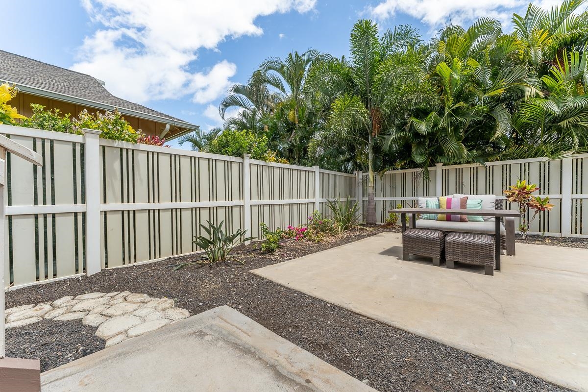 221 Oluea Cir