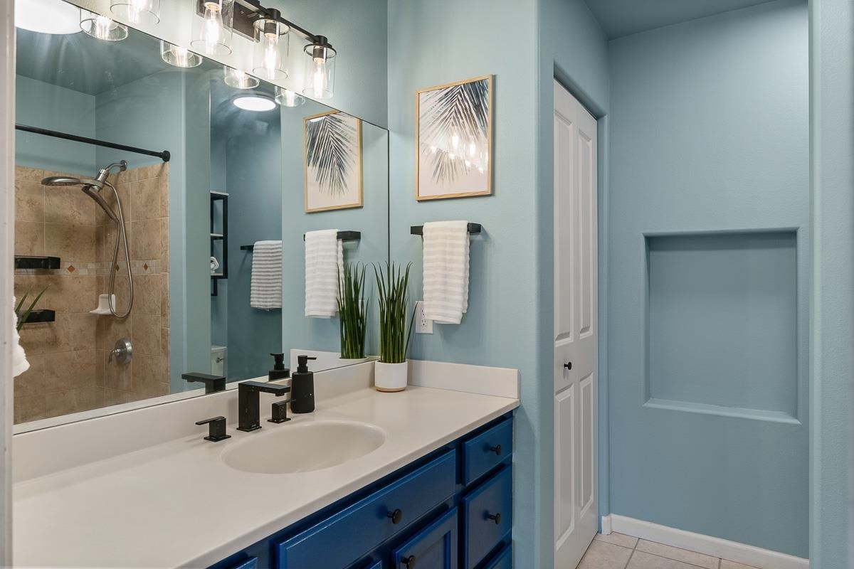 221 Oluea Cir